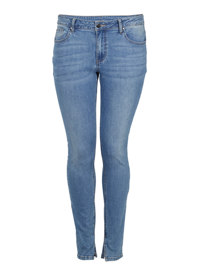 Aliza jeans i lyse blå denim fra Zoey (7193527058521)