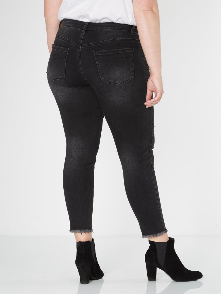 Fia jeans fra Zoey i udvasket sort (4762570129497)